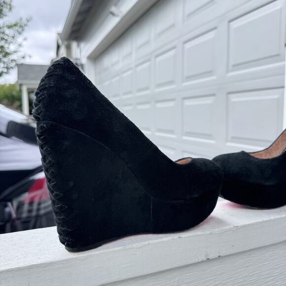 Betsey‎ Johnson Wedge Shoes Womens Size 7.5M Black Suede Reily Platform Heels - Picture 9 of 12